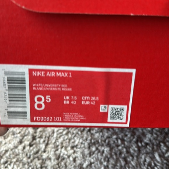 Nike Air Max 1 Sneakers - Red and White Mens size 8.5 - Picture 11 of 11